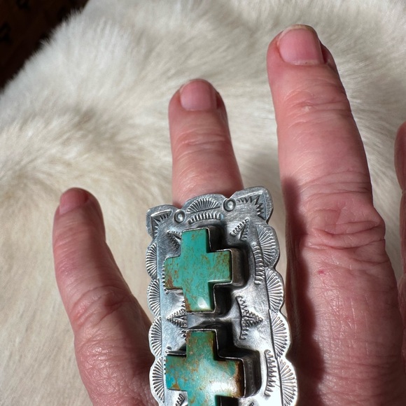 Vintage Native American Sterling Turquoise Signed Ring Adjustable Heavy 19 Grams - Picture 5 of 9